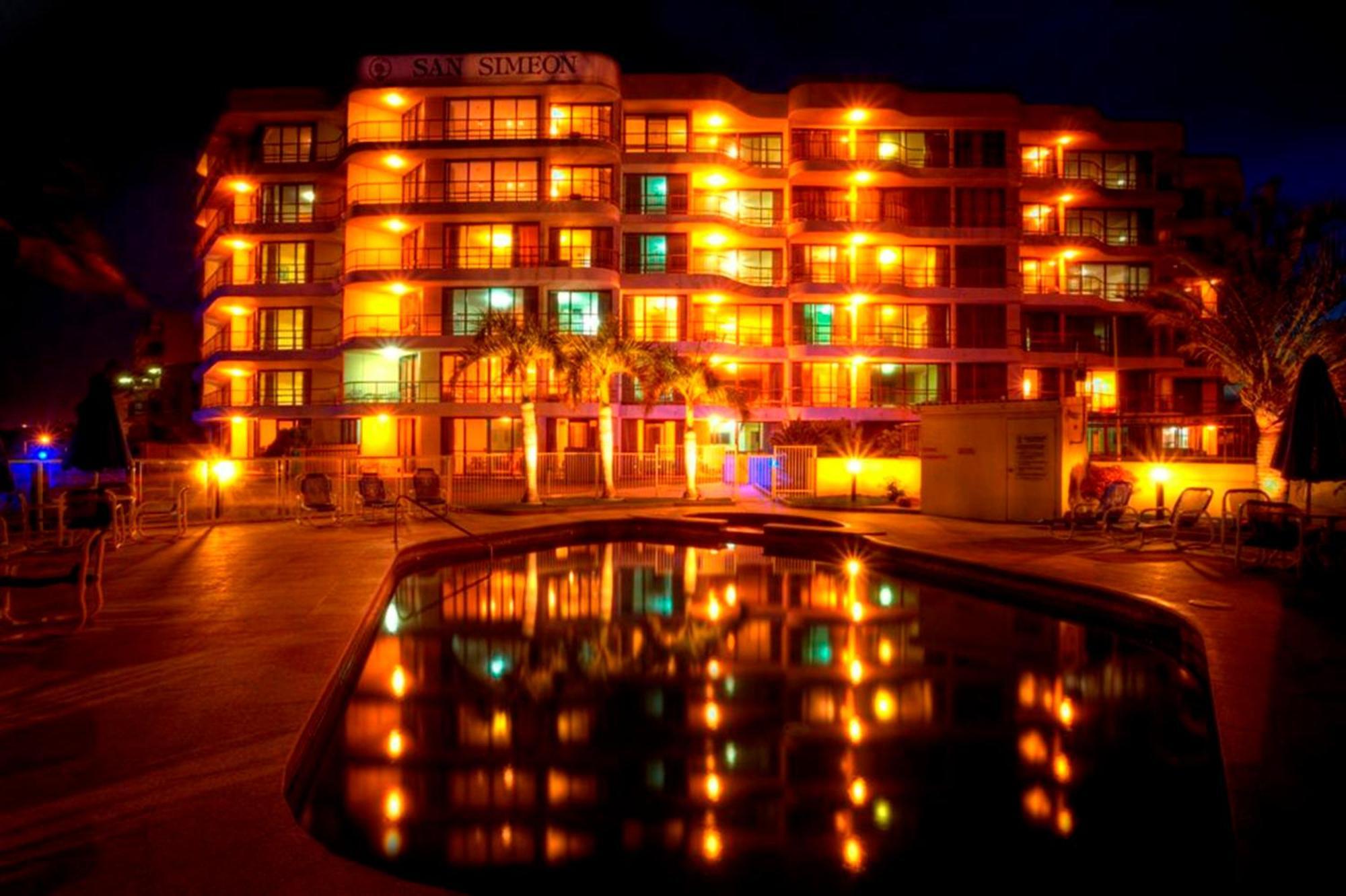San Simeon Beachfront Apartments Tugun Guldkusten Exteriör bild