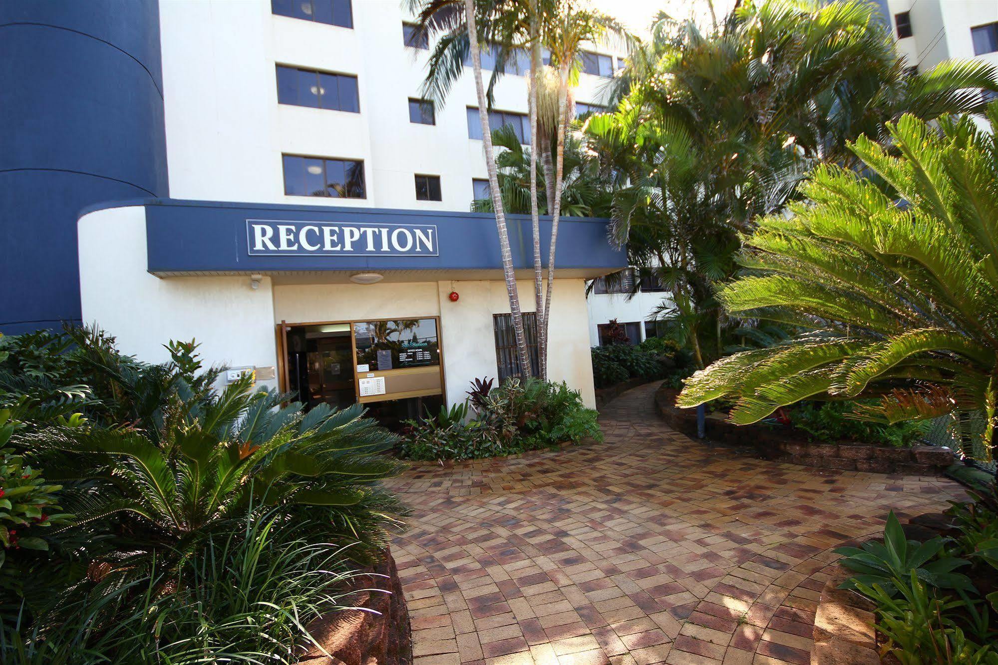 San Simeon Beachfront Apartments Tugun Guldkusten Exteriör bild
