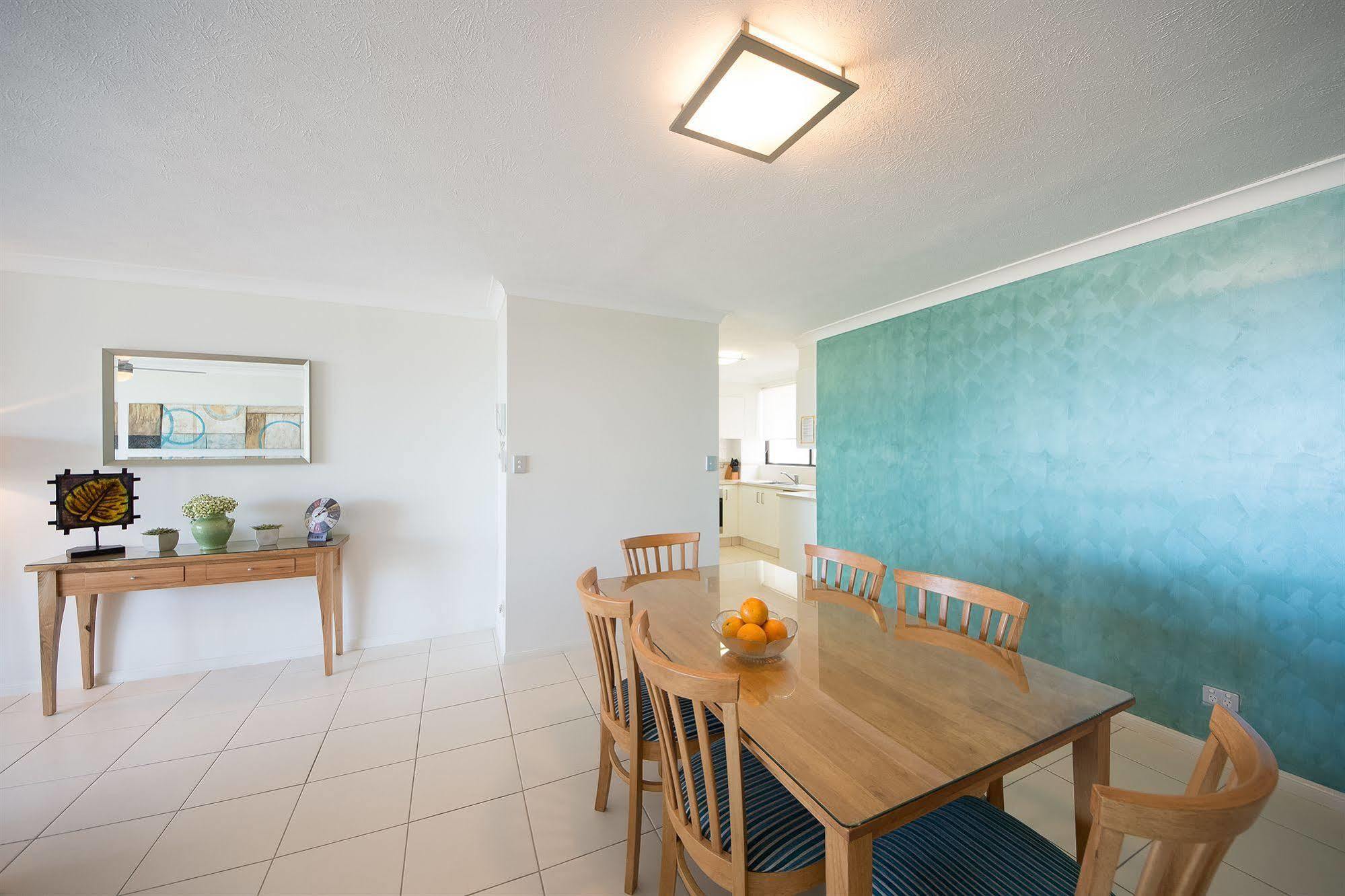 San Simeon Beachfront Apartments Tugun Guldkusten Exteriör bild
