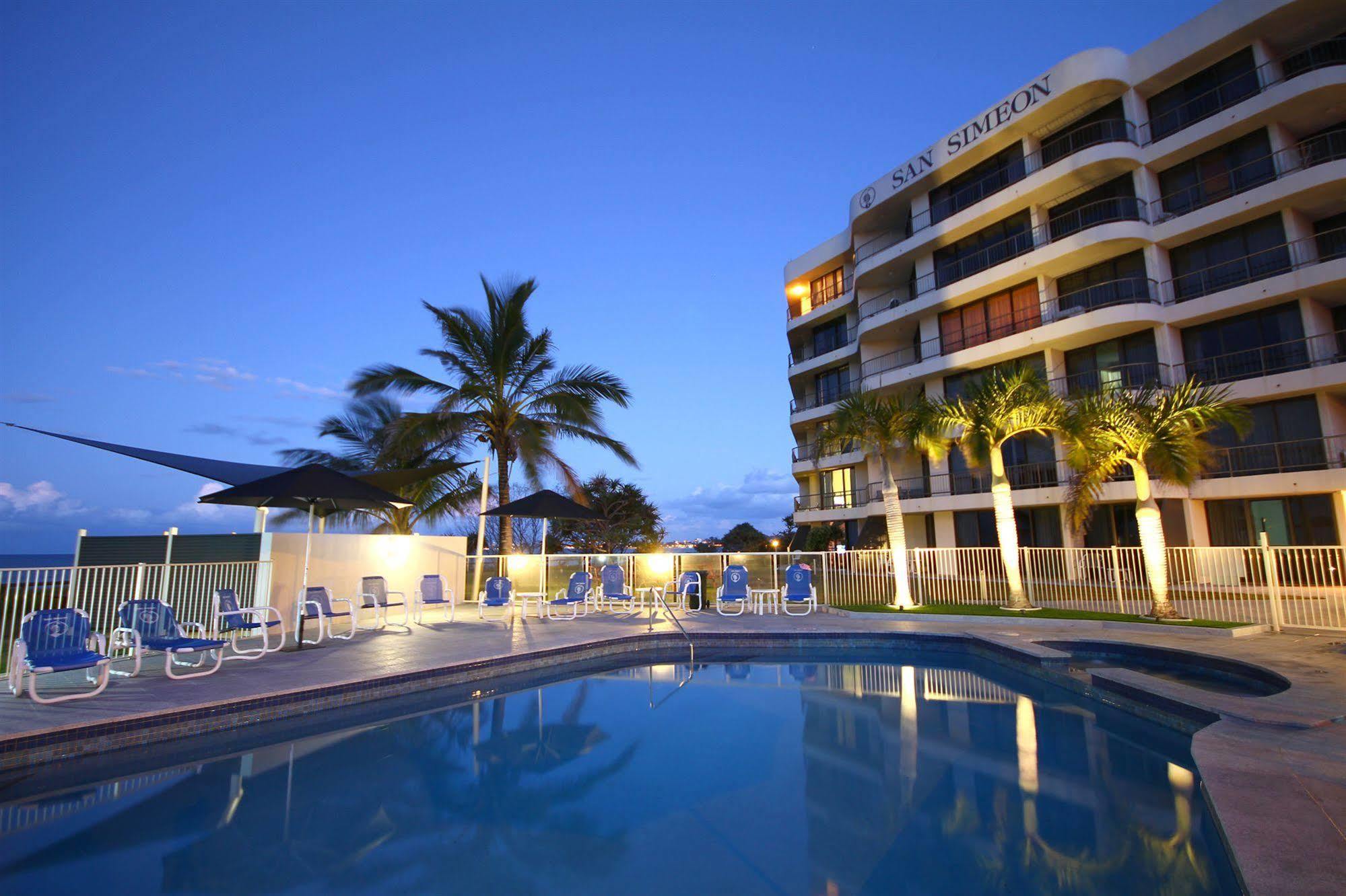 San Simeon Beachfront Apartments Tugun Guldkusten Exteriör bild