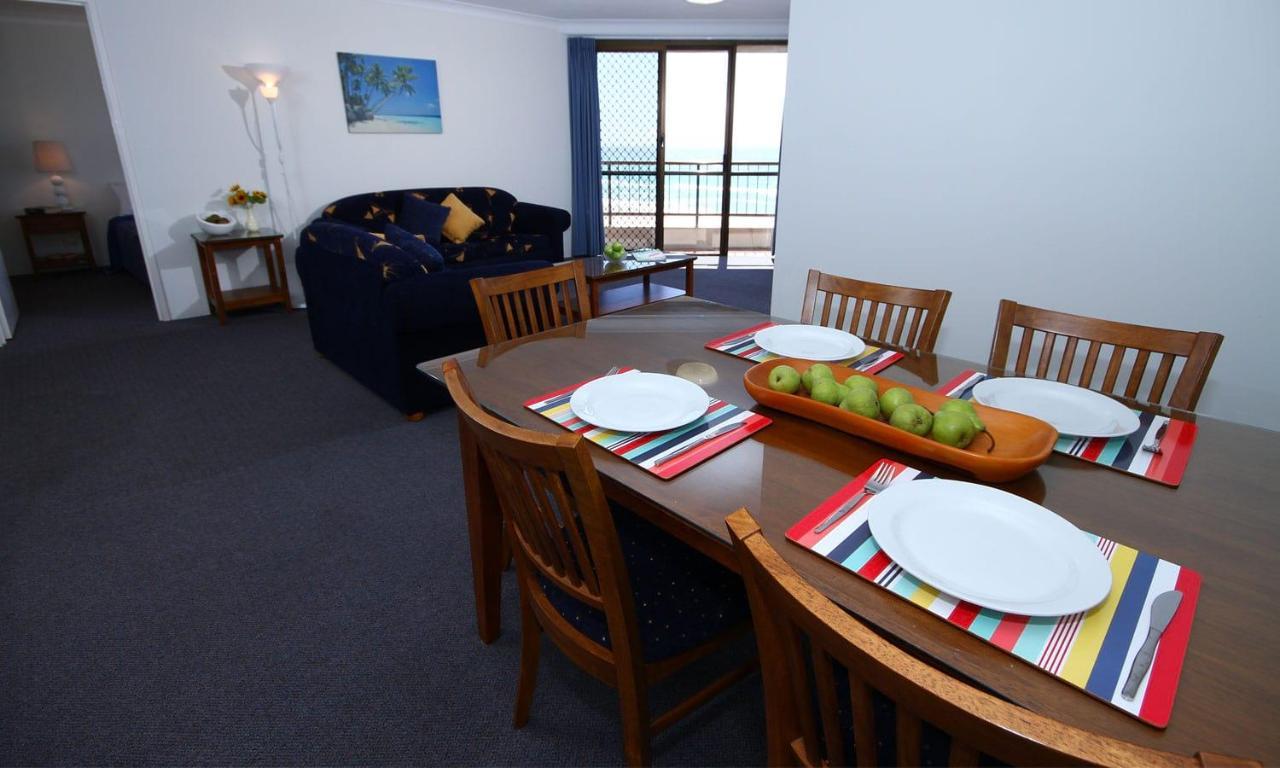 San Simeon Beachfront Apartments Tugun Guldkusten Exteriör bild